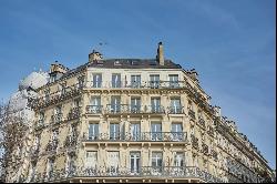 Beautiful apartment with unobstructed view of the city hall