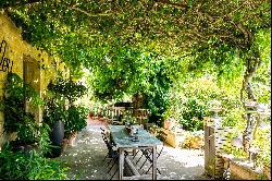 Bastide with swimming pool