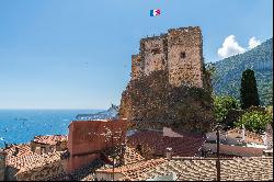 Lavish Townhouse with Panoramic Views in Roquebrune Cap Martin