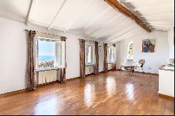 Lavish Townhouse with Panoramic Views in Roquebrune Cap Martin