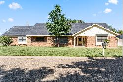 404 Pear Avenue, Dumas TX 79029