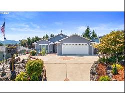 133 Grace Ct, Roseburg OR 97471