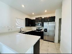 1727 SE 8th Pl Unit 1727, Homestead FL 33034