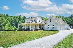 125 Holland Ford Road, Pelzer SC 29669