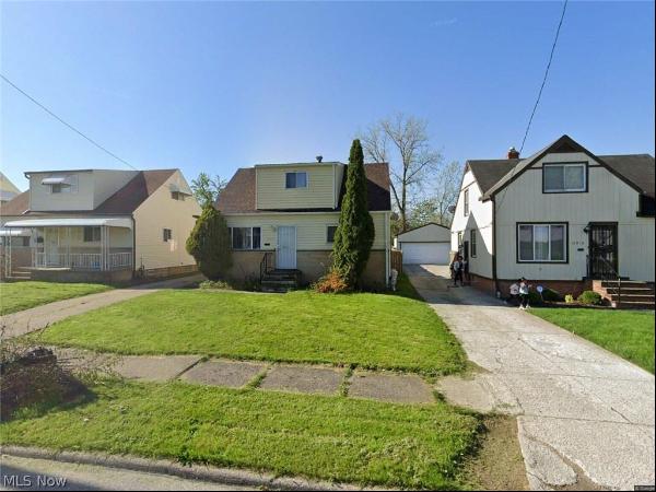 15914 Clearview Avenue, Cleveland OH 44128