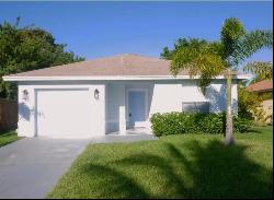 440 SW 7th Avenue SW, Delray Beach FL 33444