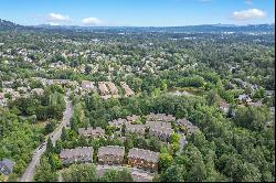 10232 NW VILLAGE HEIGHTS DR Portland, OR 97229