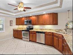 1520 Imperial Golf Course Blvd Unit 211, Naples FL 34110