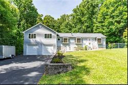 75 Indian Pass, Stormville NY 12582