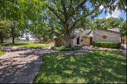 1102 Holiday Court, Granbury TX 76048