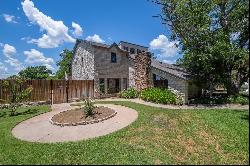 1102 Holiday Court, Granbury TX 76048