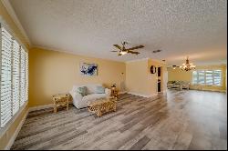 9035 40th Street N, Pinellas Park FL 33782