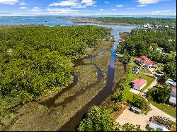 Updated Waterfront Home On Large Lot Surrounded By Nature