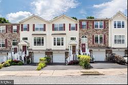 124 Avon Court, Malvern PA 19355