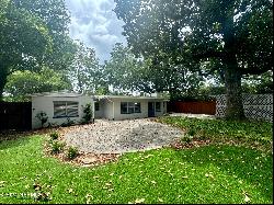 5614 Capri Road, Jacksonville FL 32244