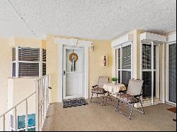 605 W Lake Jasmine Circle Unit 204, Vero Beach FL 32962