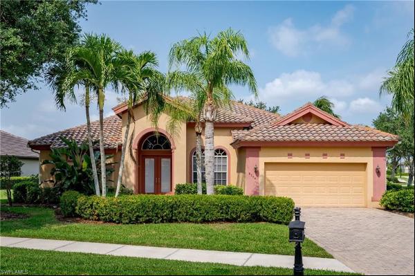 8754 Hideaway Harbor CT, Naples FL 34120