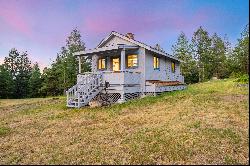 Acreage in Prestigious Soda Creek