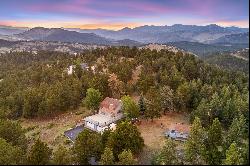 Acreage in Prestigious Soda Creek