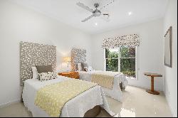 Exquisite Luxury Living at Peregian Springs Premier Address