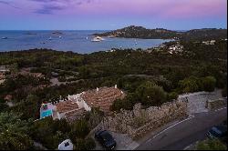 Villa Violetta located on the exclusive Pantogia hill