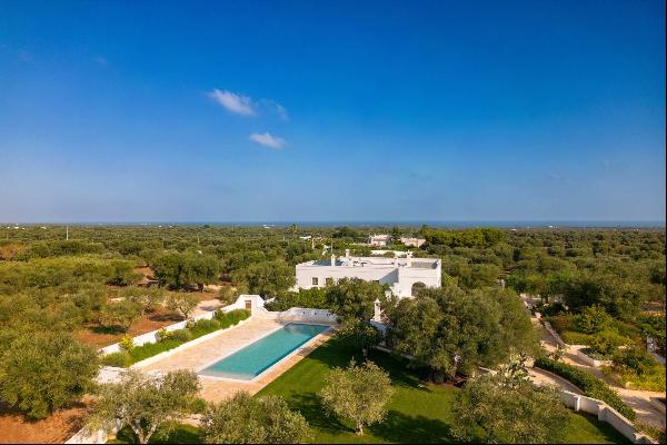 Splendid renovated Masseria between Ostuni and the sea