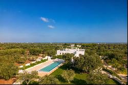 Splendid renovated Masseria between Ostuni and the sea