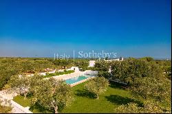 Splendid renovated Masseria between Ostuni and the sea