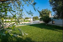 Splendid renovated Masseria between Ostuni and the sea