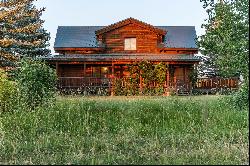 Adorable Log Cabin with Spring Creek & Pond in the Woodland Valley