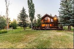 Adorable Log Cabin with Spring Creek & Pond in the Woodland Valley