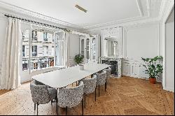 Apartment in Paris 16th - Trocadéro