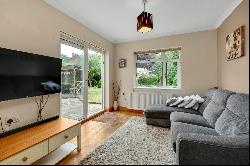 Heathside, Esher, Surrey, KT10 9TB