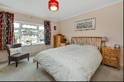 Heathside, Esher, Surrey, KT10 9TB