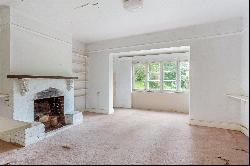 Sandrock Hill Road, Wrecclesham, Farnham, Surrey, GU10 4SX