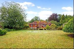 Vicarage Lane, Lodsworth, Petworth, West Sussex, GU28 9DF