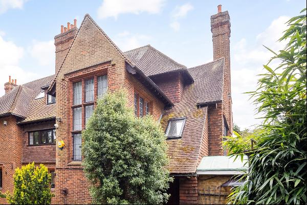 Dover Park Drive, Putney, London, SW15 5BD