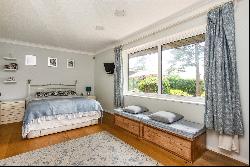 Raglan Close, Reigate, Surrey, RH2 0EU