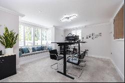 Heath Rise, Camberley, Surrey, GU15 2ER