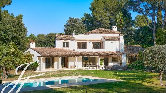 Beautiful villa for rent in Les Parcs de Mougins - Near the International school