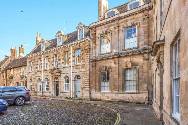 Apartment 2, Lansbury House, 3 St. Marys Place, Stamford, Lincolnshire, PE9 2DN