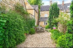 Lower Slaughter, Cheltenham, Cotswold, GL54 2HS