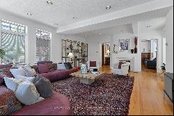 240 Russell Hill Road, Toronto, Ontario, M4V 2T2