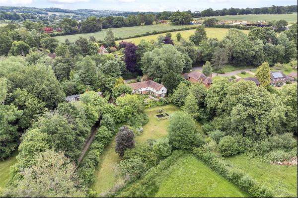 Spring Hill, Fordcombe, Tunbridge Wells, Kent, TN3 0SB