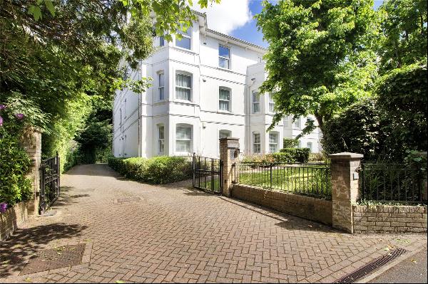 Beaumont Court, 25 Frant Road, Tunbridge Wells, Kent, TN2 5GT