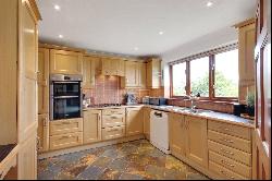 Heathfield Road, Burwash Weald, Etchingham, East Sussex, TN19 7LA