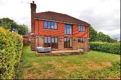 Heathfield Road, Burwash Weald, Etchingham, East Sussex, TN19 7LA