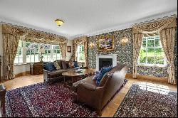 East Road, St George's Hill, Weybridge, Surrey, KT13 0LF