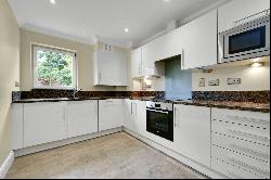 Whittets Ait, Jessamy Road, Weybridge, Surrey, KT13 8BJ