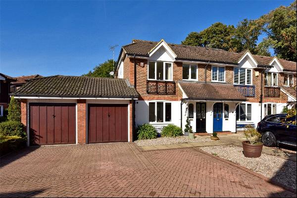 Portmore Quays, Weybridge, Surrey, KT13 8HF